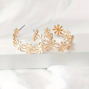 NEW NORDSTROM REVOLVE Gold Floral Flower Chunky Hoops Hoop Earrings Post Jewelry